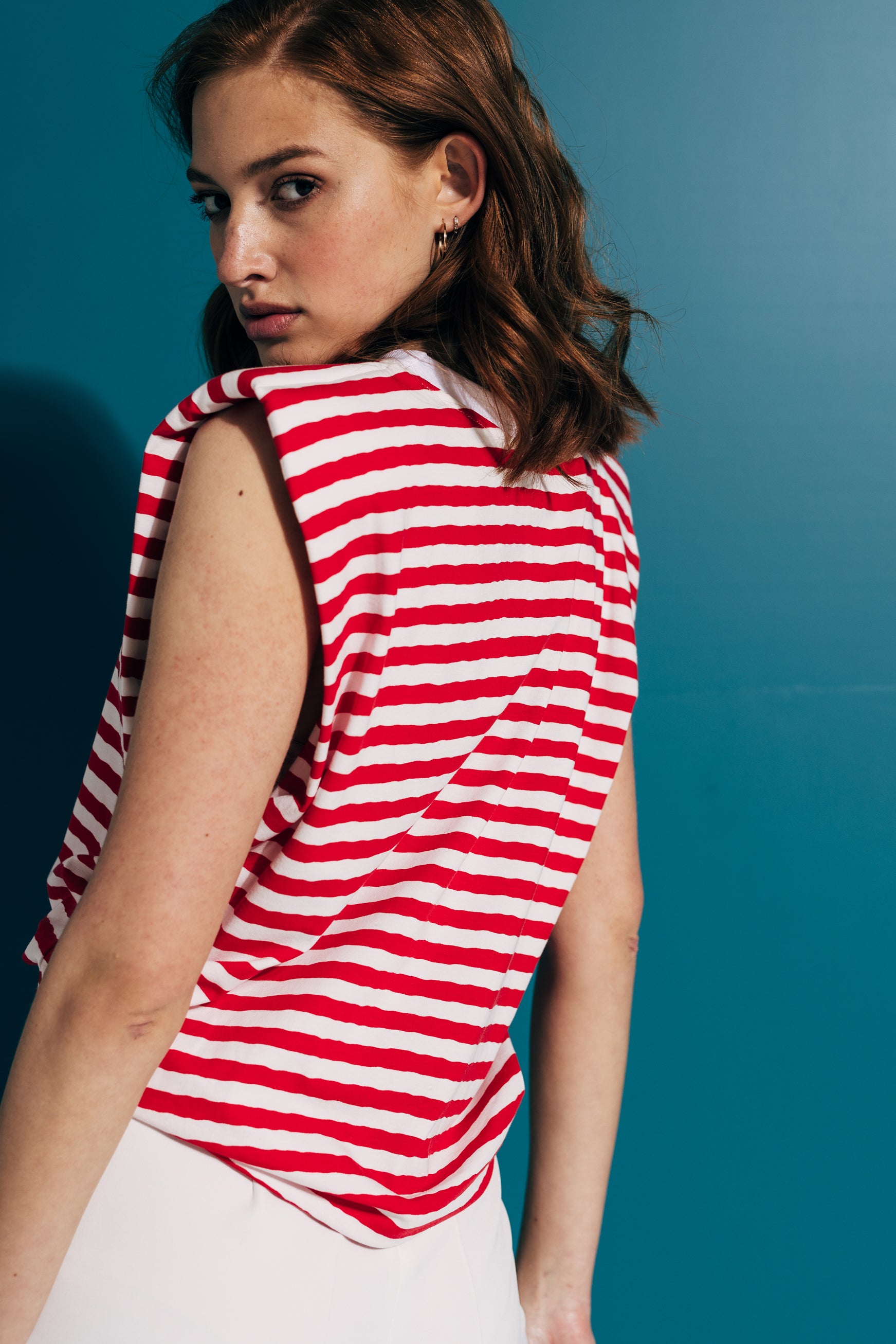 Striped cotton t-shirt with shoulder pads