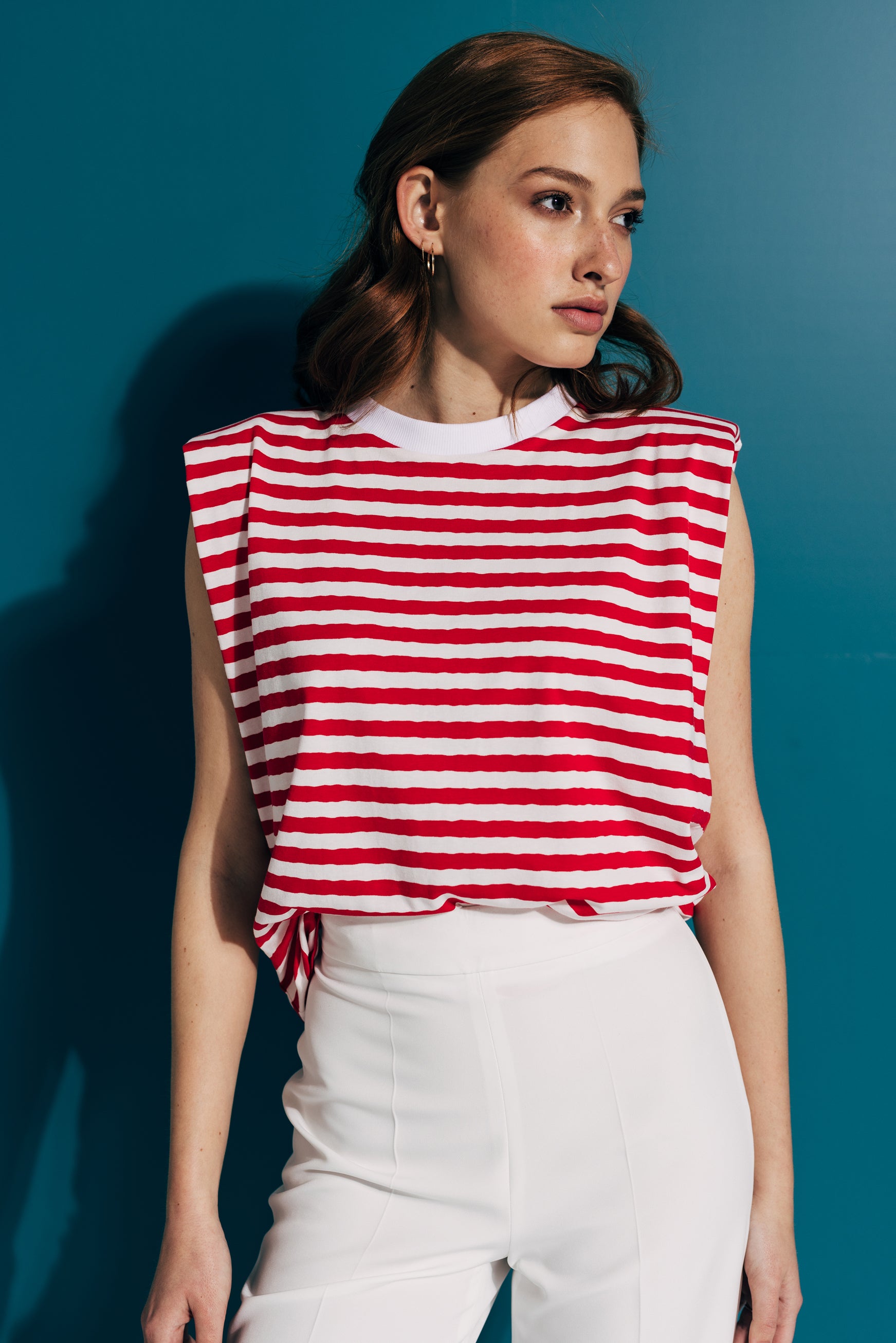 Striped cotton t-shirt with shoulder pads