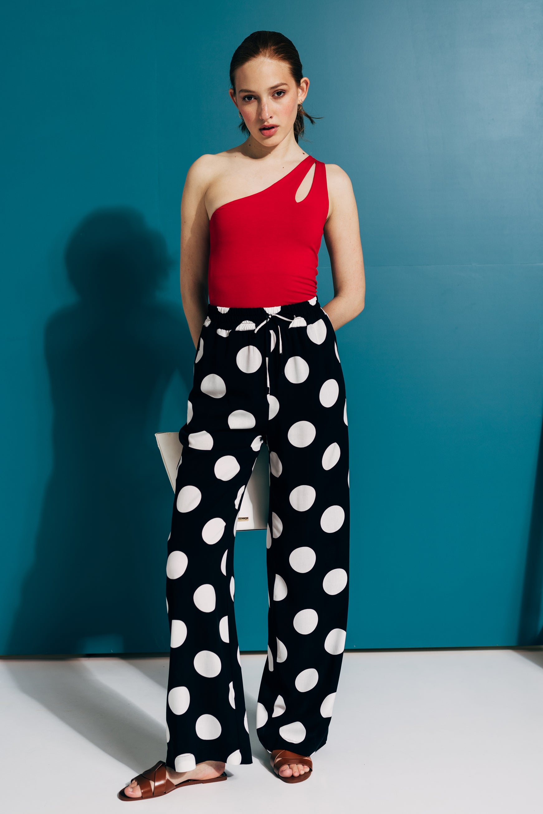 100% Viscose flowing trousers in polka-dot print