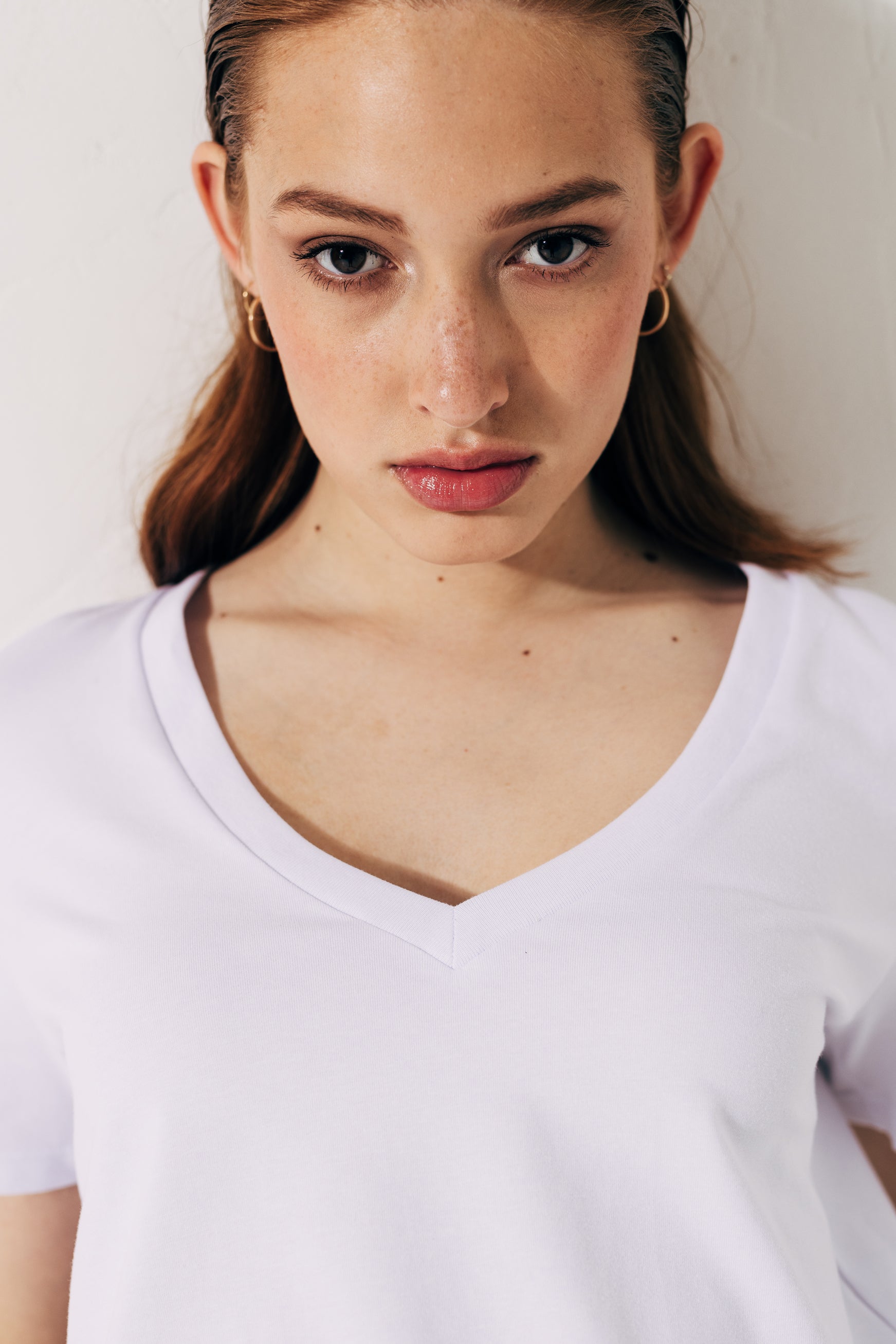 Basic V-neck cotton t-shirt