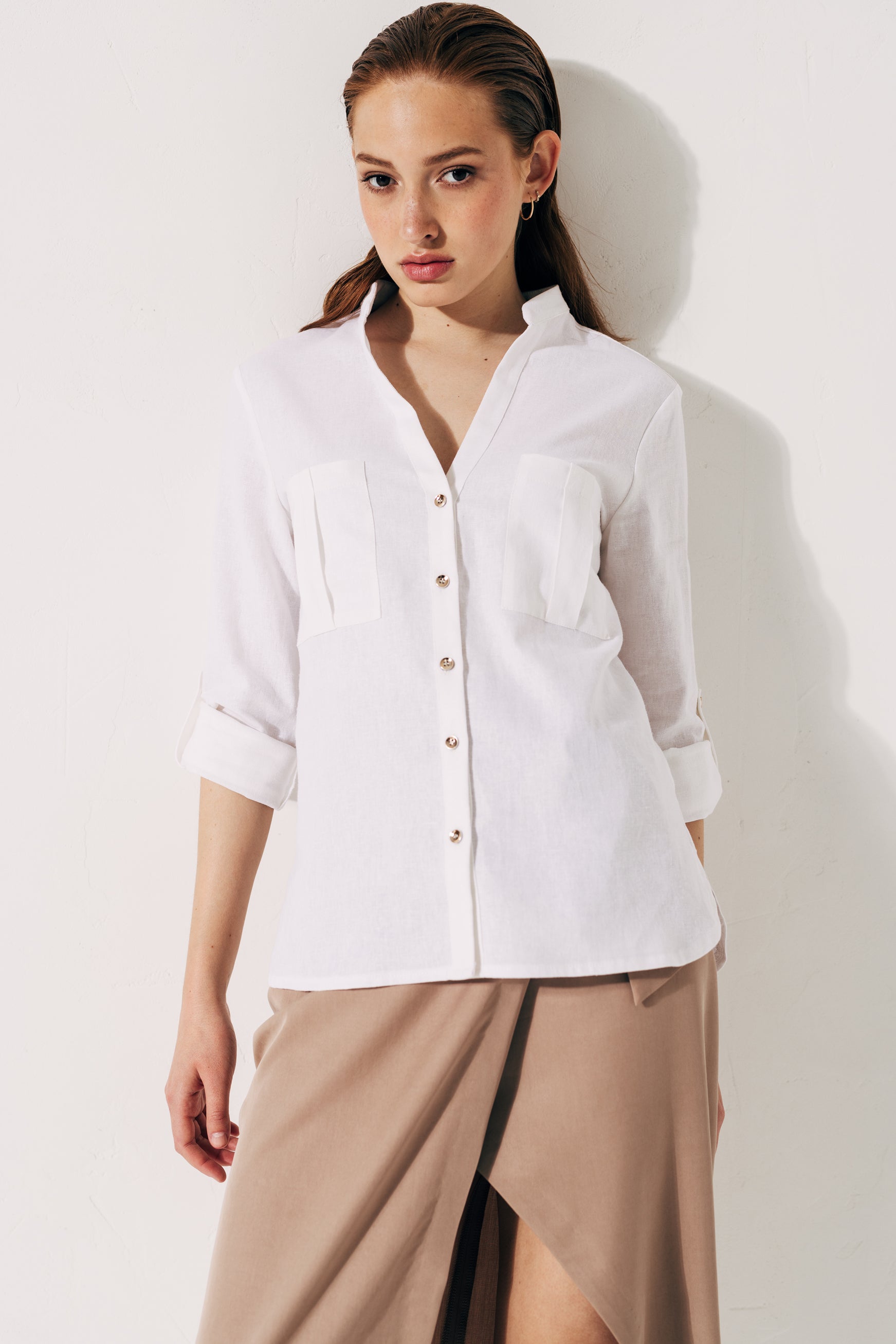 Linen shirt with patch pockets and roll-up sleeves