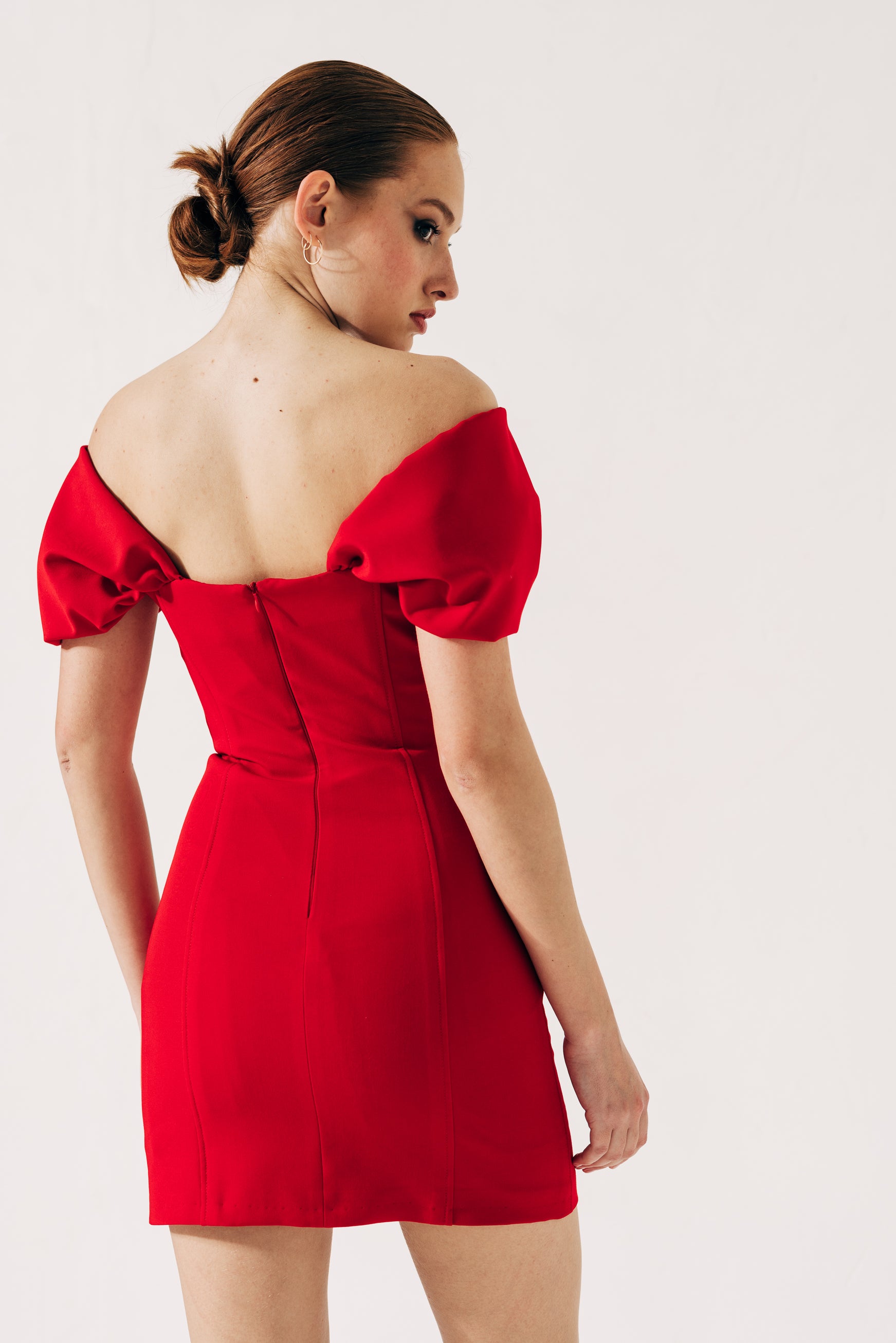 Dress with a sweetheart neckline