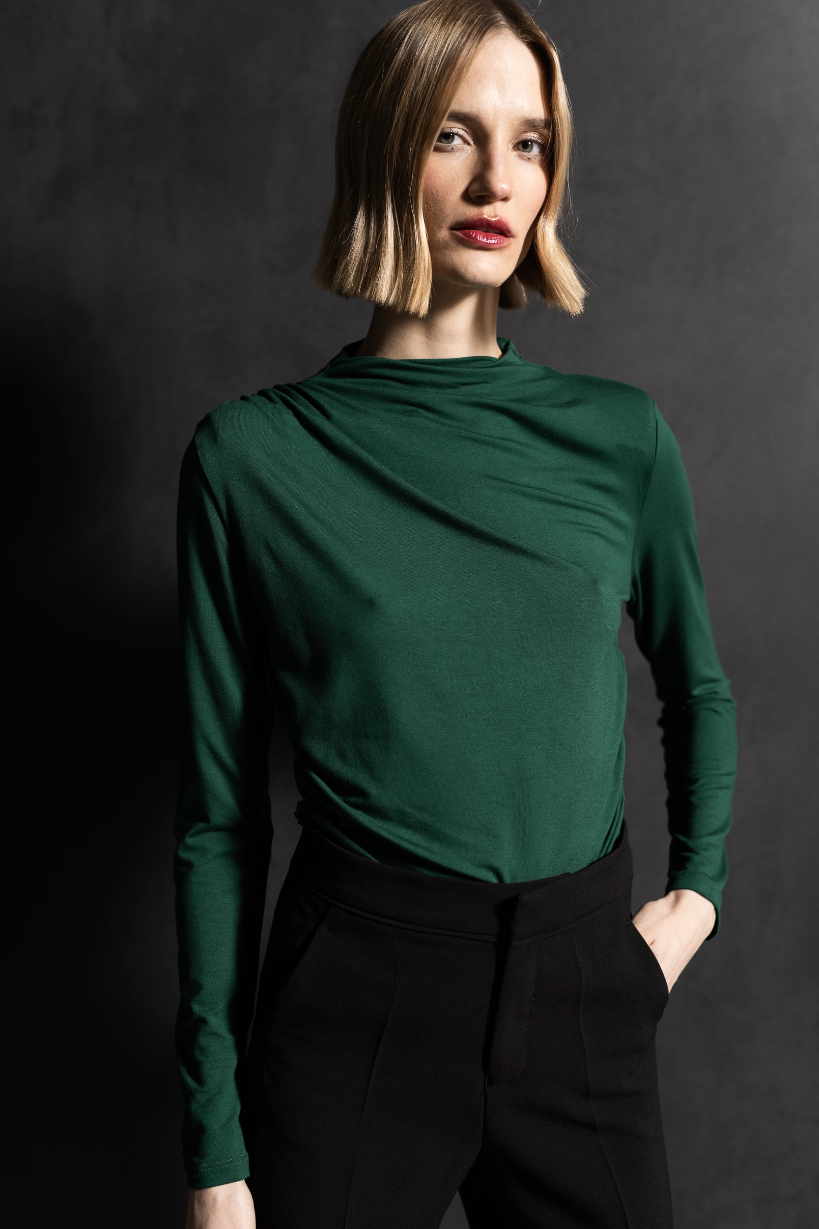 Draped viscose blouse with shoulder pads