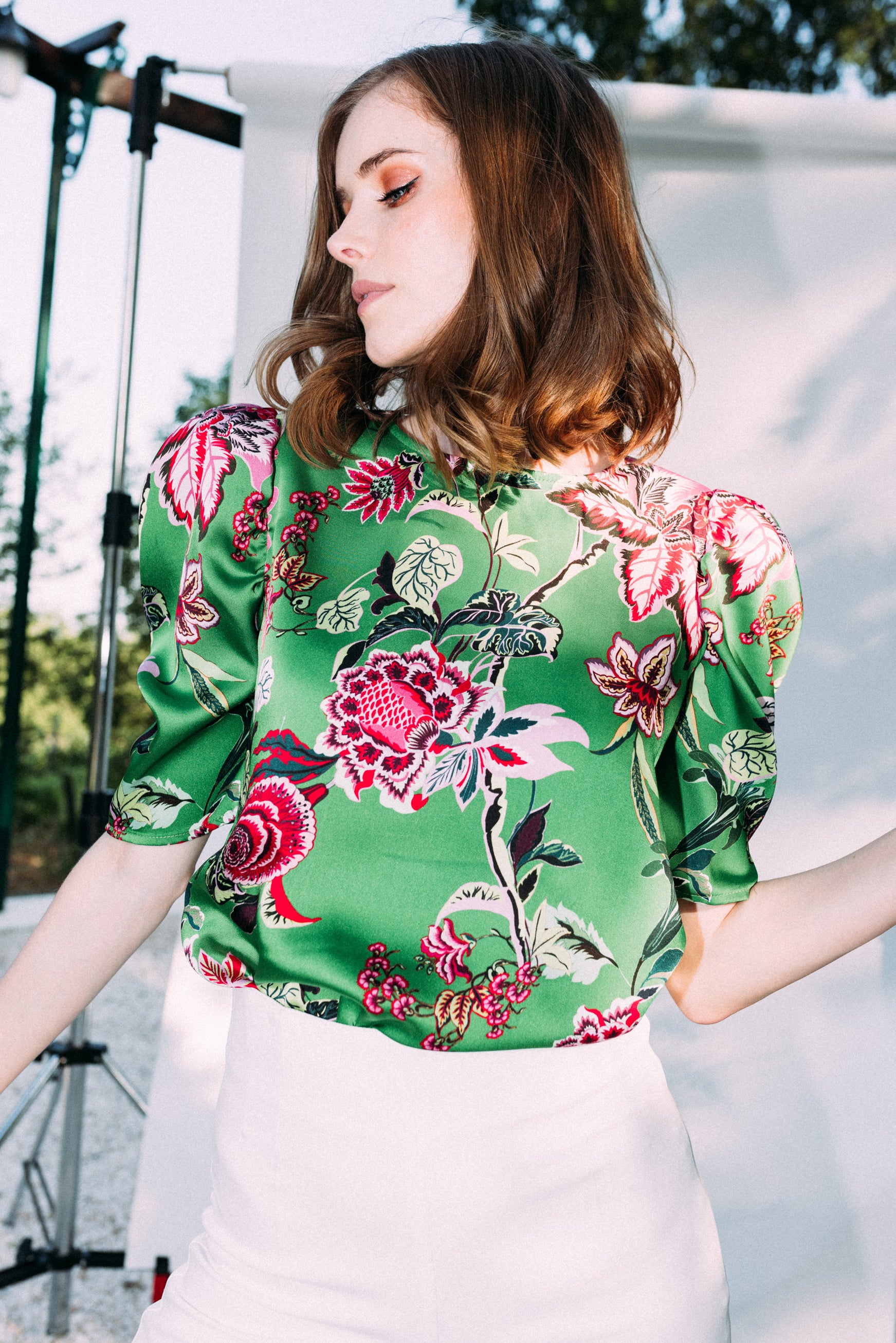 Floral print satiny blouse with puffed shoulders